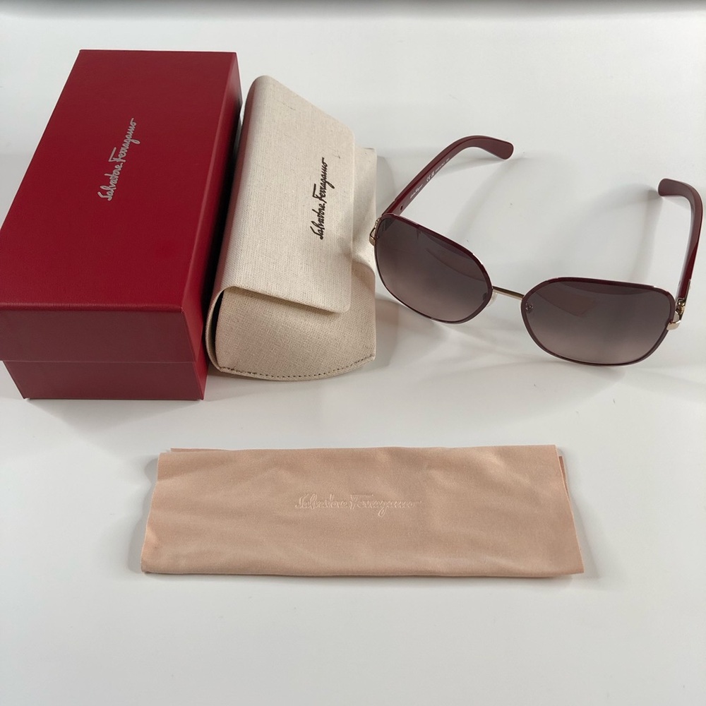 Salvatore Ferragamo Authentic Women’s Bordeaux Oversized Sunglasses ~ Brand New!